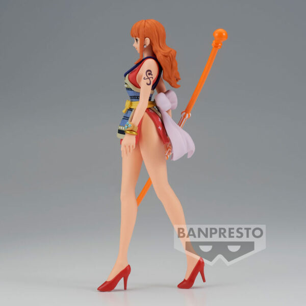 figura nami one piece 2